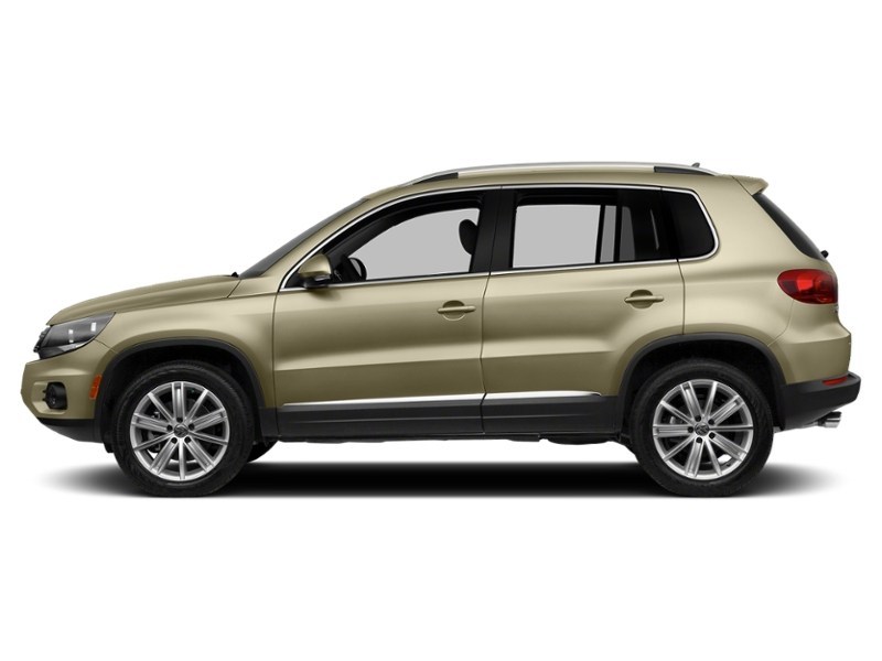 2012 Volkswagen Tiguan 4dr Auto Comfortline 4Motion White Gold Metallic  Shot 23