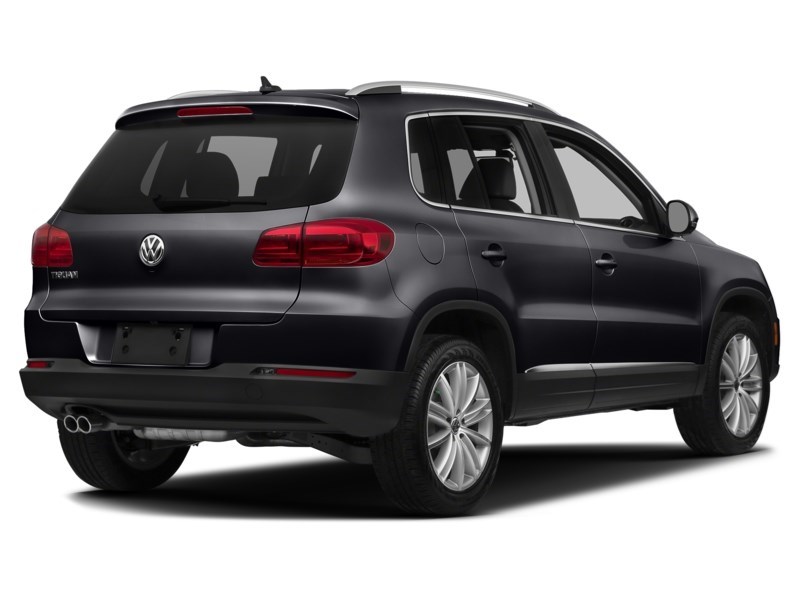 2017 Volkswagen Tiguan 4MOTION 4dr Wolfsburg Edition Deep Black Pearl  Shot 14