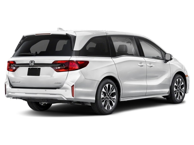 2026 Honda Odyssey Touring Auto Platinum White Pearl  Shot 4