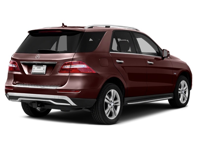 2013 Mercedes-Benz M-Class 4MATIC 4dr ML 350 BlueTEC Cinnabar Red Metallic  Shot 14
