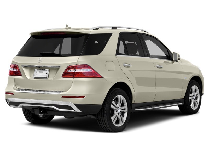 2013 Mercedes-Benz M-Class 4MATIC 4dr ML 350 BlueTEC Diamond White Metallic  Shot 56