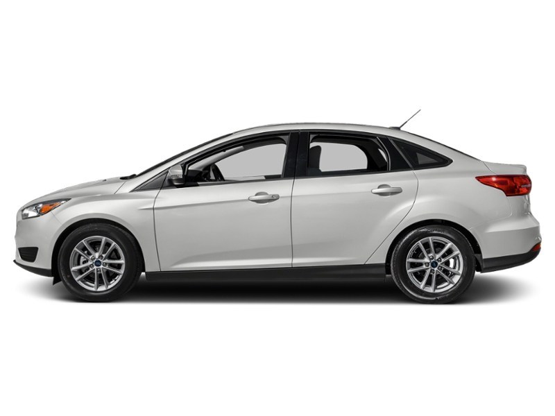 2015 Ford Focus 4dr Sdn SE Oxford White  Shot 45