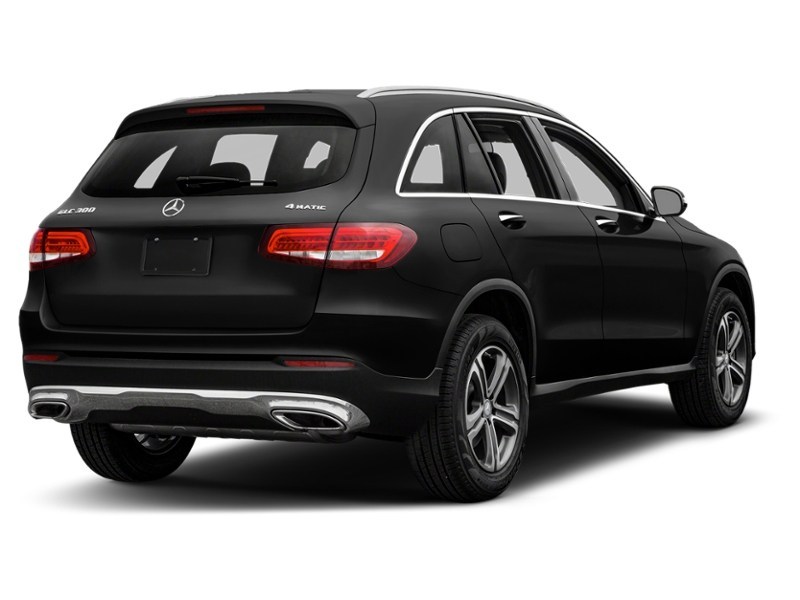 2018 Mercedes-Benz GLC 300 GLC 300 4MATIC SUV Obsidian Black Metallic  Shot 24