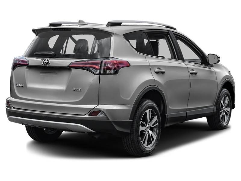 2017 Toyota RAV4 AWD 4dr XLE