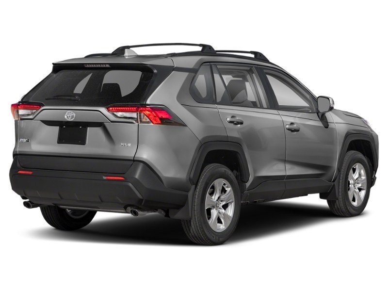 2022 Toyota RAV4 XLE AWD Silver Sky Metallic  Shot 6
