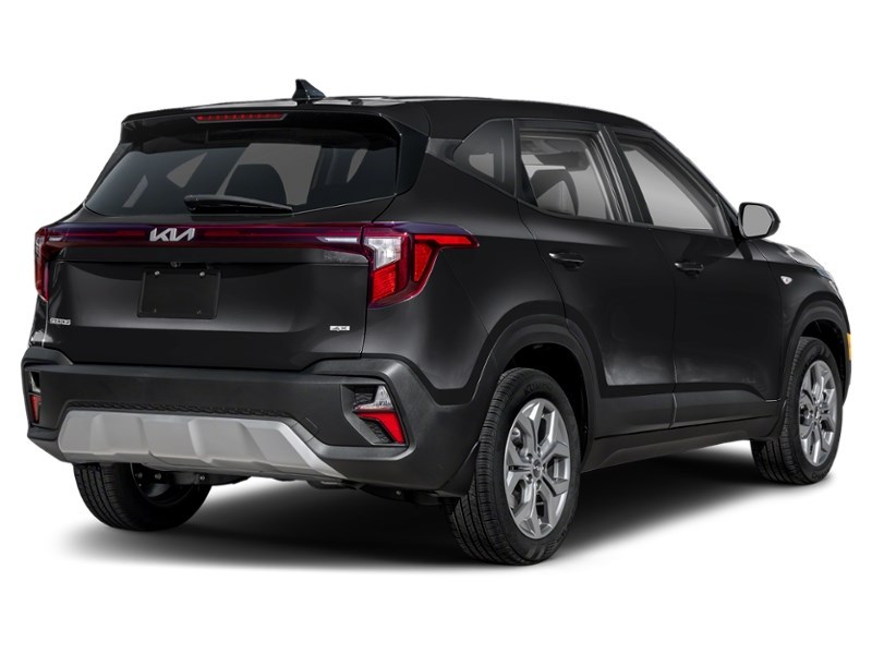 2025 Kia Seltos LX FWD Fusion Black  Shot 9