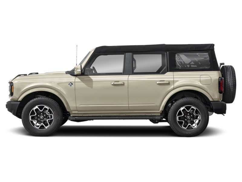2026 Ford Bronco Outer Banks 4 Door 4x4 Desert Sand  Shot 5