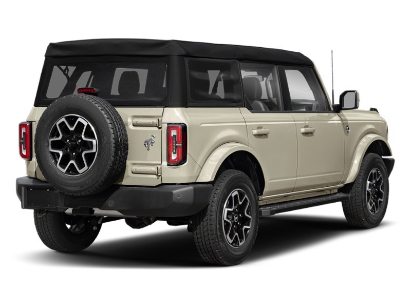 2026 Ford Bronco Outer Banks 4 Door 4x4 Desert Sand  Shot 2